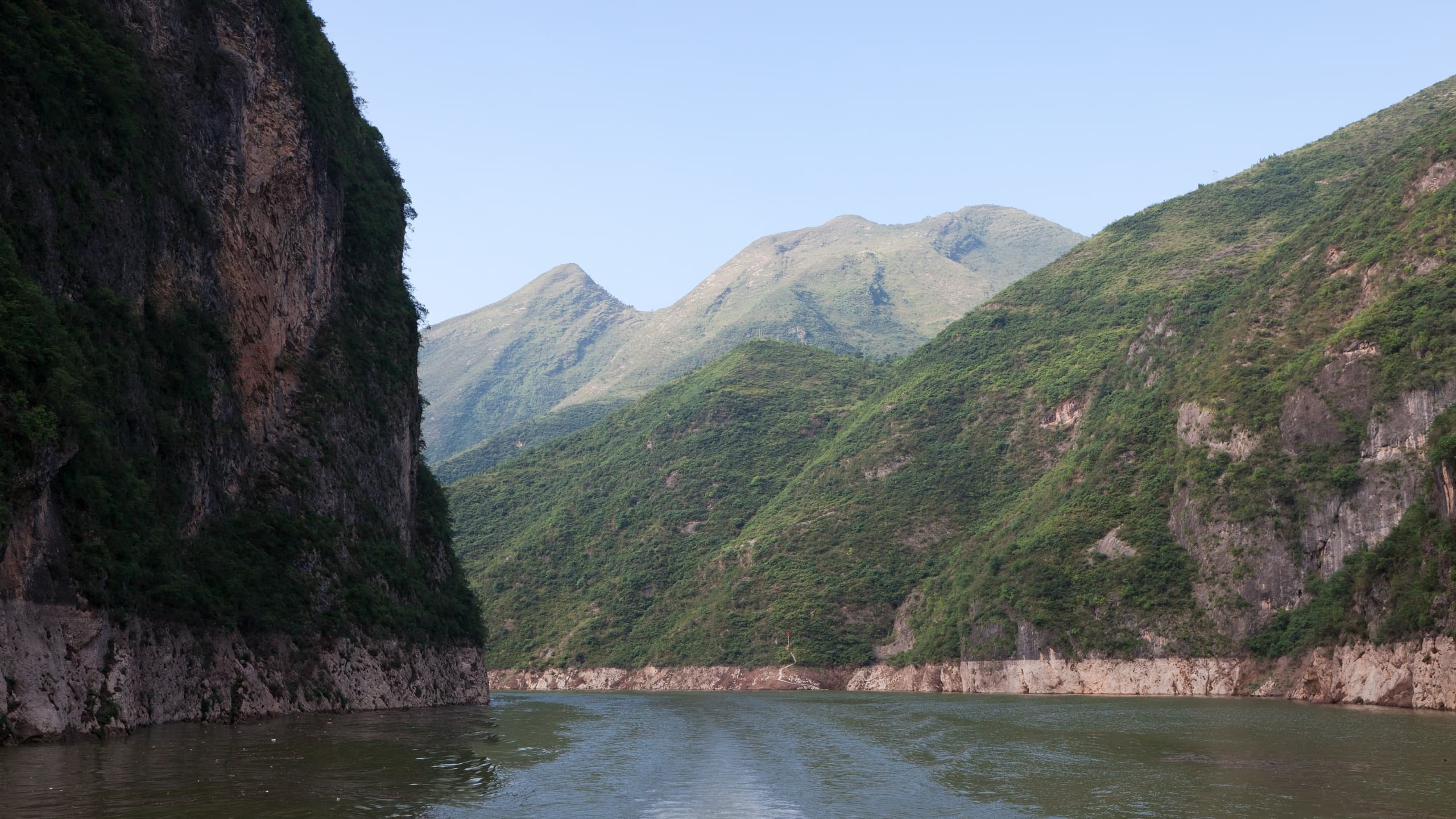 Yangtze River Rock View