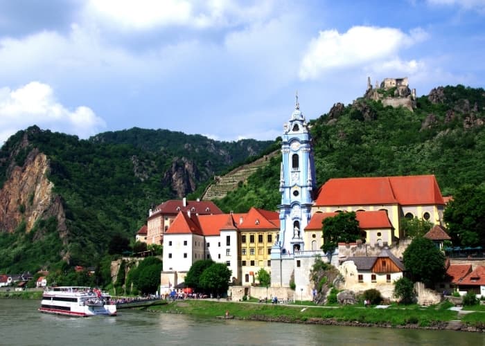 Dürnstein From River