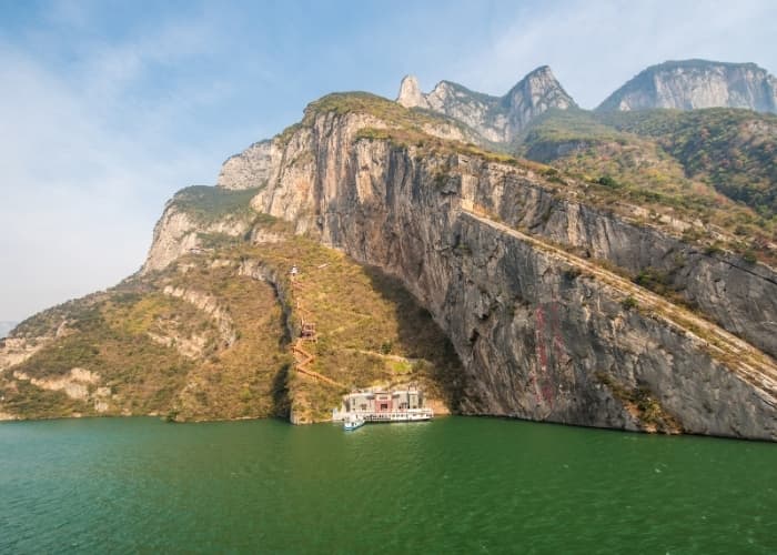 Yangtze River Large Mountain