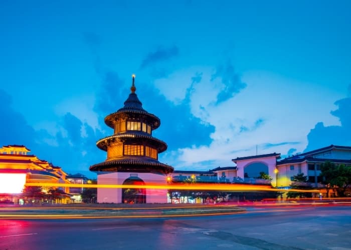 Yangzhou Pavilion Dusk