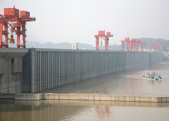 Yichang Three Gorges Dam Close Up