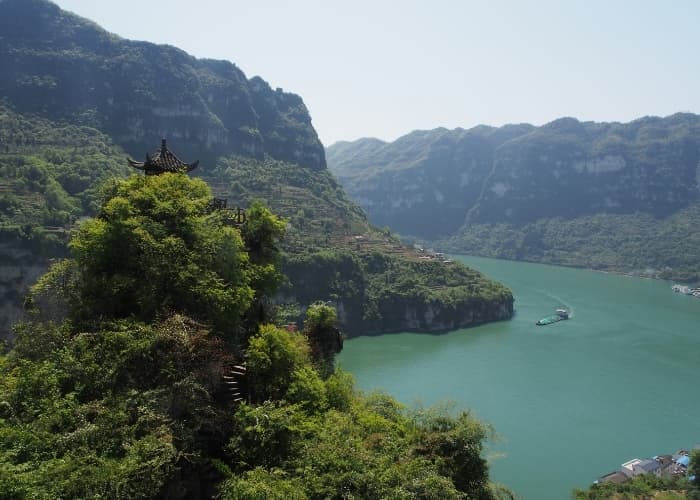 Yichang Three Gorges Overhead