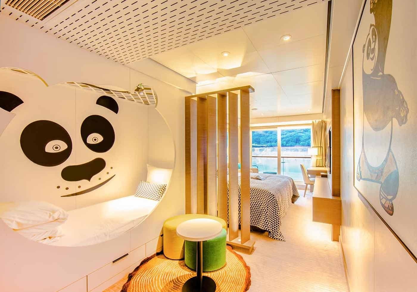 Family Suite Panda Bed panda
