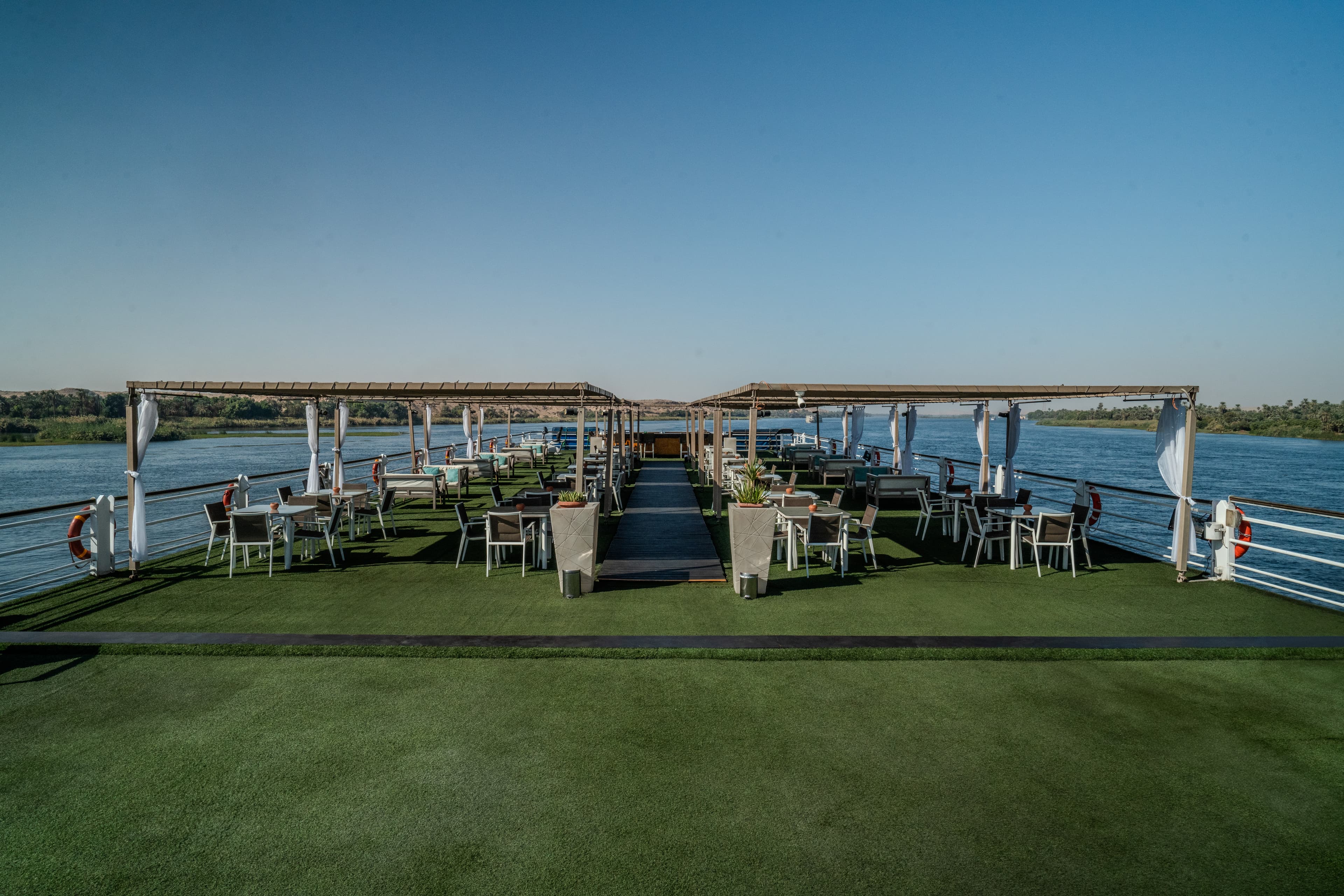 Ivory Sun Deck Bar