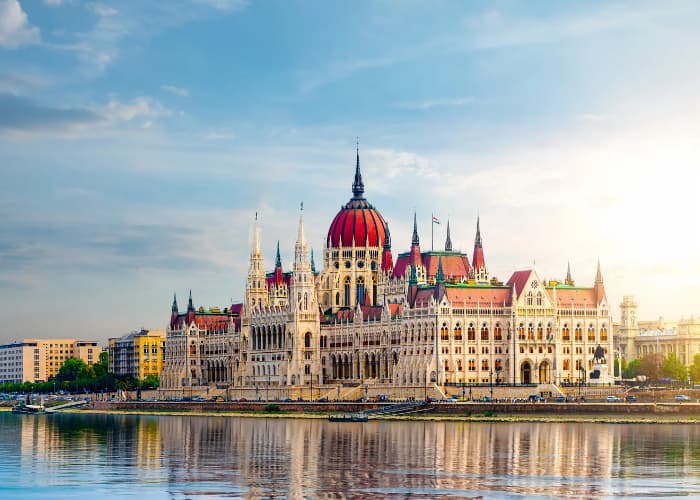 budapest riverside castle