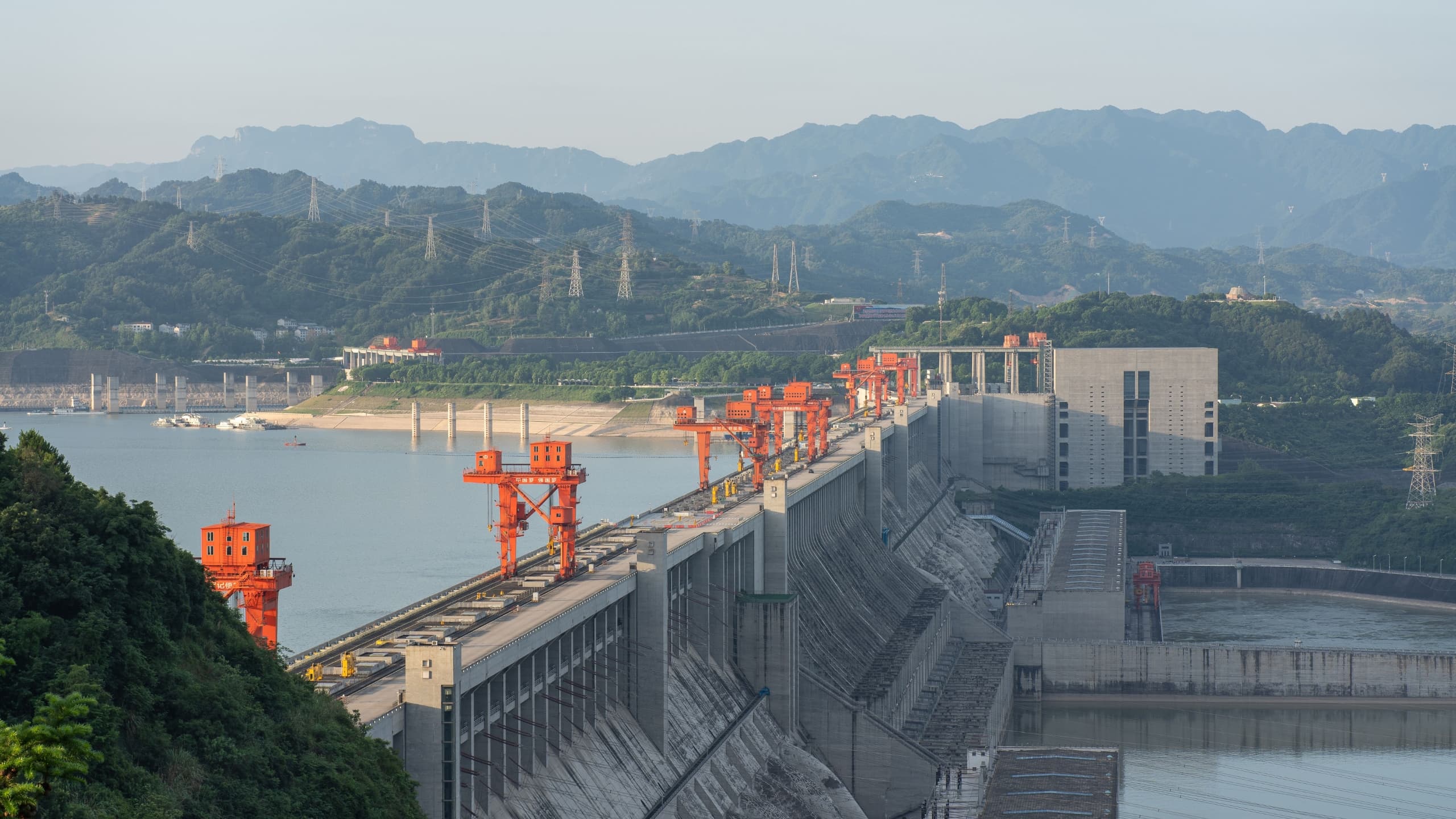 three gorges dam