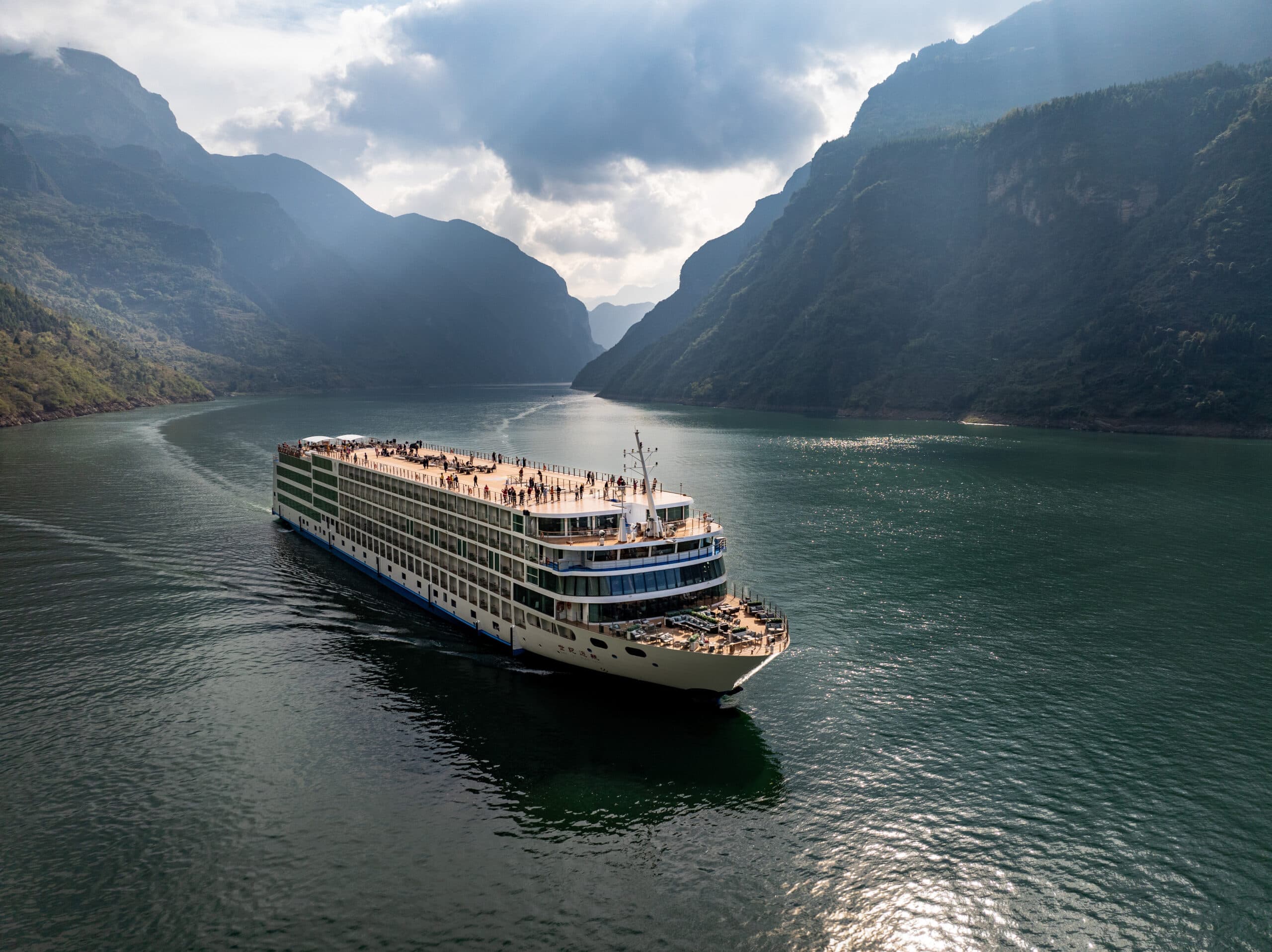 Book a cruise on the Yangtze River